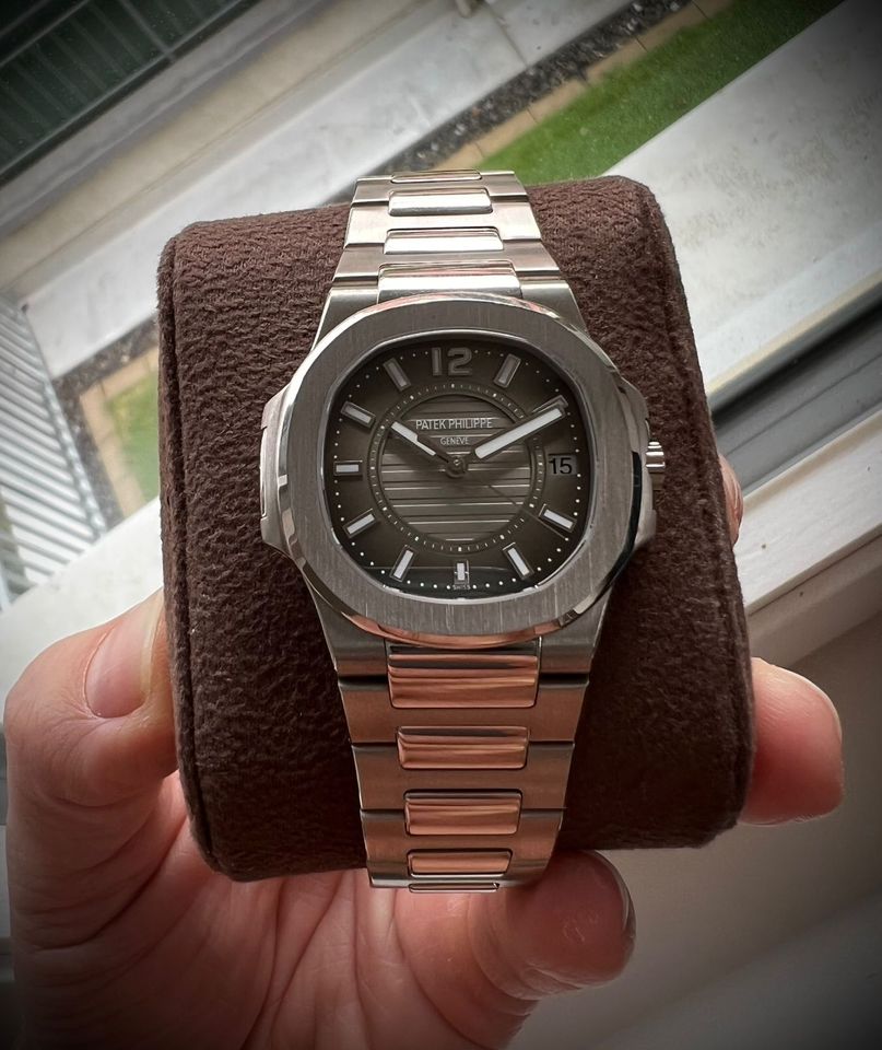 Patek Philippe Nautilus 32 mm Weißgold LC 100 in Mutlangen