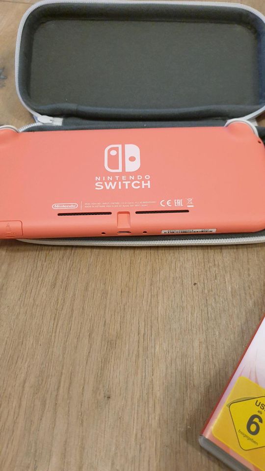 Nintendo Switch Lite in Puchheim