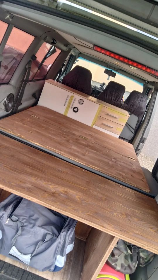 Vw T4 Schlafbank selfmade Mit oder ohne klima nutzbar in Fridolfing