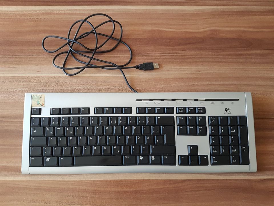 Logitech Keyboard UltraX Y-BL49 / Tastatur mit Nummernblock in  Nordrhein-Westfalen - Mönchengladbach | Tastatur & Maus gebraucht kaufen |  eBay Kleinanzeigen ist jetzt Kleinanzeigen