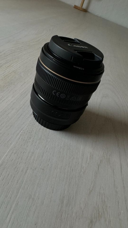 Canon 50mm Festbrennweite 1.4 in Karlsruhe