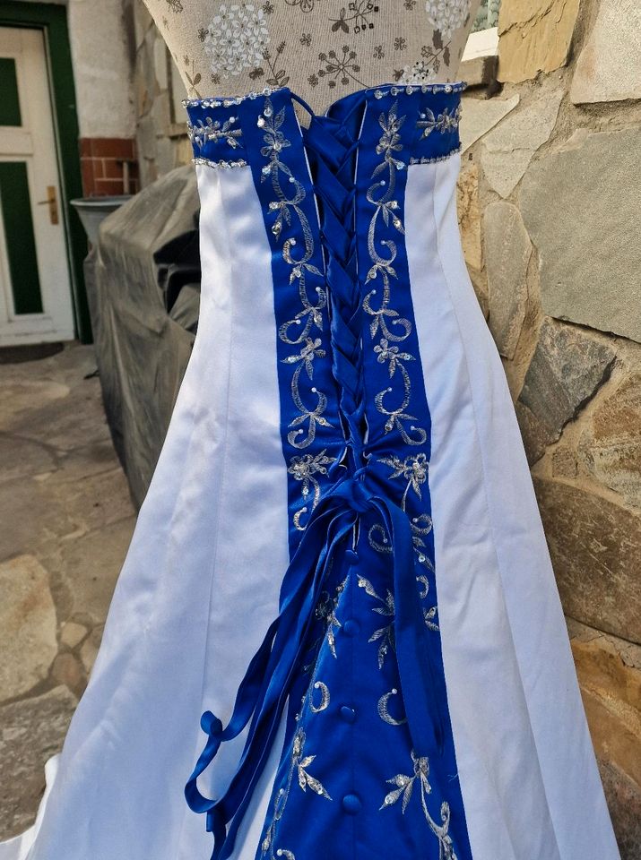 Brautkleid Abiball Abschlussball Kleid in Flammersfeld