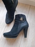 Gerry Weber Stiefel Stiefeletten schwarz 37 Niedersachsen - Seevetal Vorschau