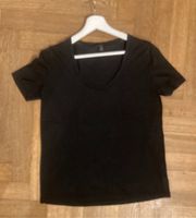 COS Basic T-Shirt Baumwolle Kurzarm schwarz Niedersachsen - Oldenburg Vorschau