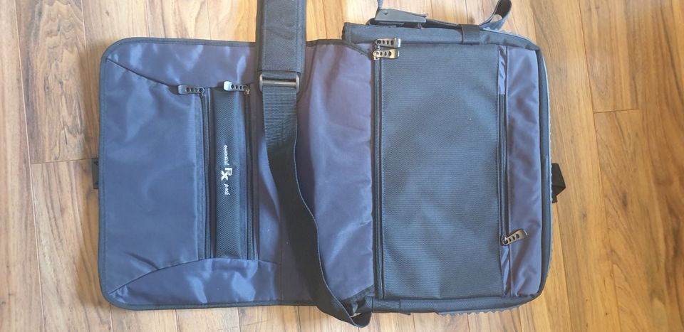 Collegetage, Laptoptasche, Schultasche in Neukirchen