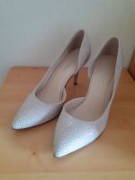 Catwalk Pumps Größe 36 beige Glitzer Strass Silber High Heels Bochum - Bochum-Wattenscheid Vorschau