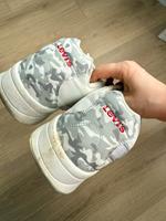 Levis Sneaker weiß Nordrhein-Westfalen - Siegburg Vorschau