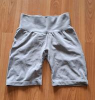 Graue, enge Sporthose S figurbetonend kurz Shorts München - Allach-Untermenzing Vorschau