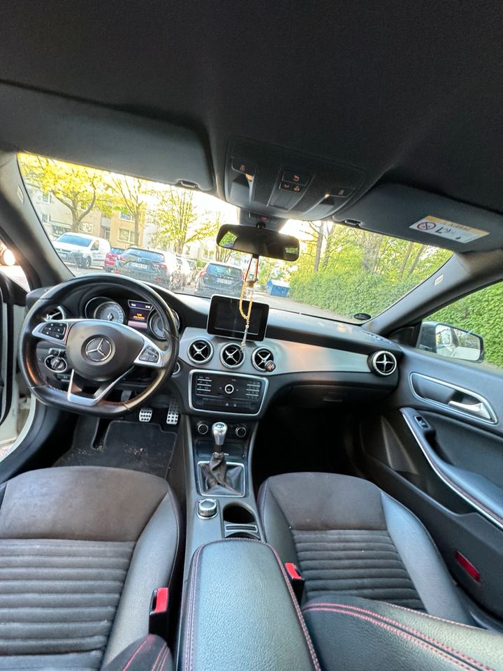 MERCEDES CLA 180 CDI AMG LINE in Sarstedt