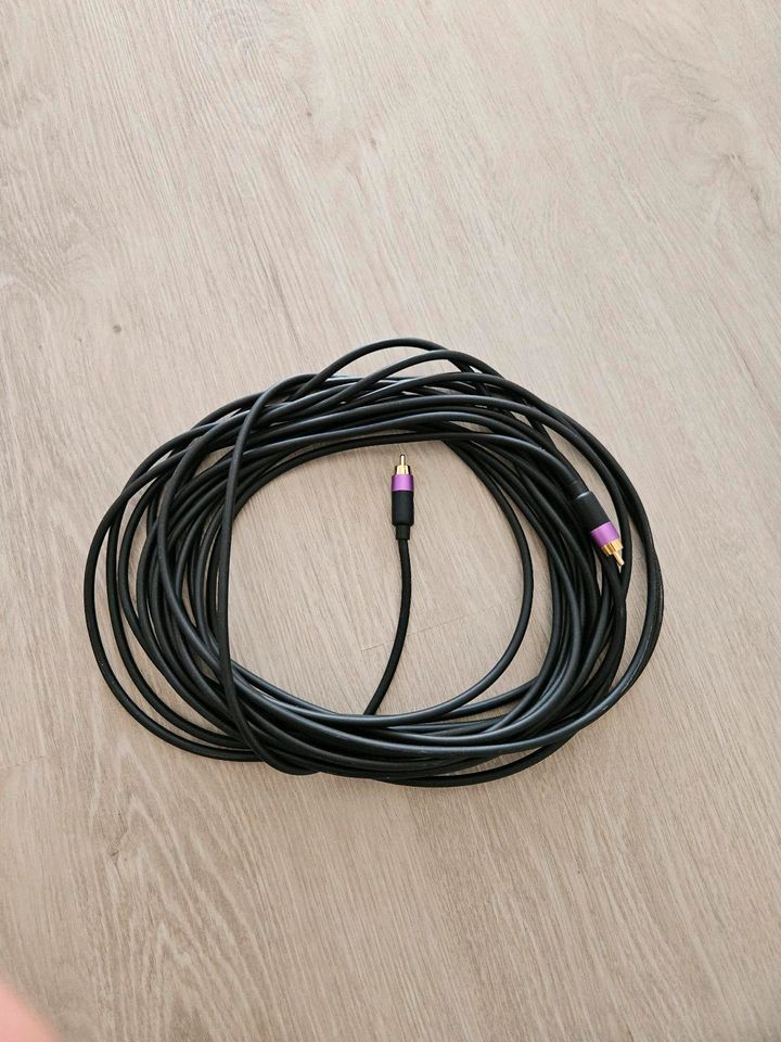 Subwoofer Kabel Amazonbasic 10,7m in Pommersfelden