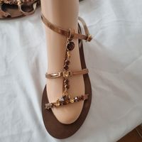 salvatore ferragamo Sandalen Gr. 39 Top Zustand München - Berg-am-Laim Vorschau