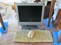 Monitor 15 Zoll mit Tastatur Rheinland-Pfalz - Mülheim-Kärlich Vorschau