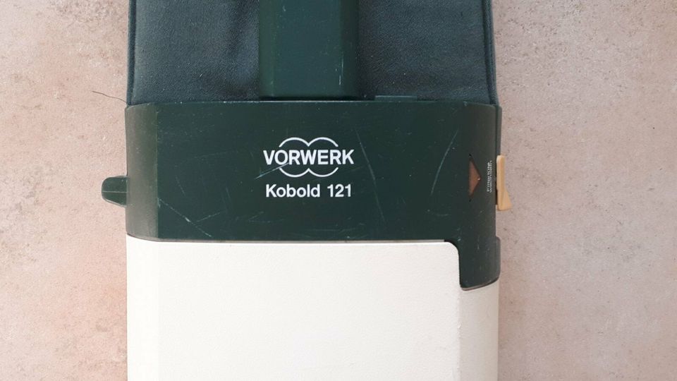 Vorwerk Staubsauger 121 mit Elektrobüste 340 und Beuteln in Odernheim am Glan