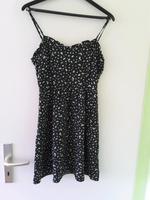 Kleid mit Spaghettiträger Gr. 34 von H&M Hessen - Niedernhausen Vorschau