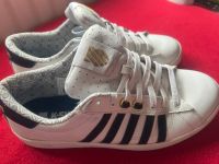 Herren sneaker Größe 41 kSwiss weiß blau Baden-Württemberg - Freiburg im Breisgau Vorschau