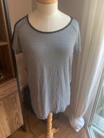 Guess T-Shirt Gr. M gestreift Brandenburg - Panketal Vorschau