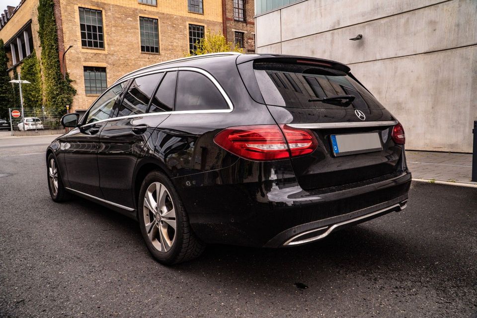 Mercedes-Benz C 220 T BlueTec / d in Frankfurt am Main