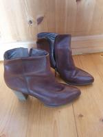 Stiefelletten Halbstiefel Tamaris Größe 38 Wuppertal - Vohwinkel Vorschau