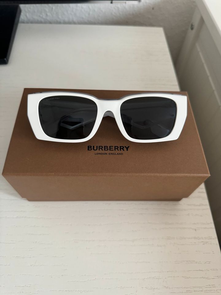 Burberry Sonnenbrille in Koblenz