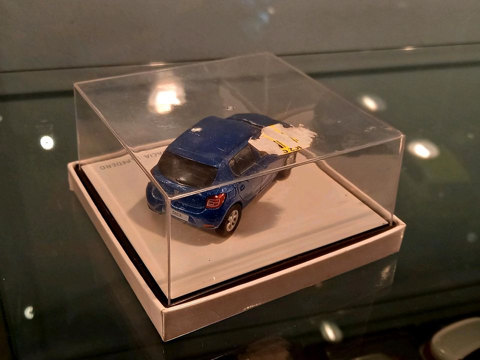 Dacia Sandero II ph1 2012-2016 blau 1/43 KengFai in Aachen