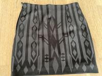 H&M aufwendig verzierter Business Rock kurz schwarz Gr. 38 neu Hessen - Dreieich Vorschau