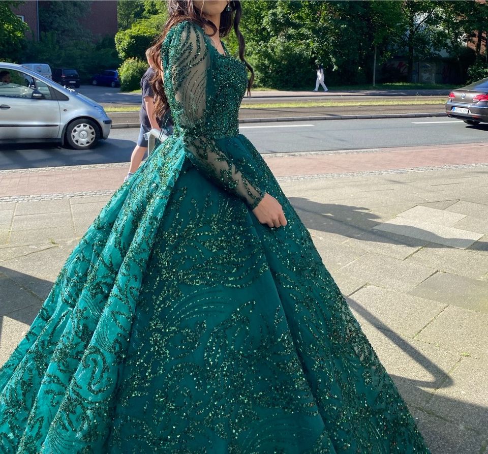 Verlobungskleid / Henna Kleid in Bremen