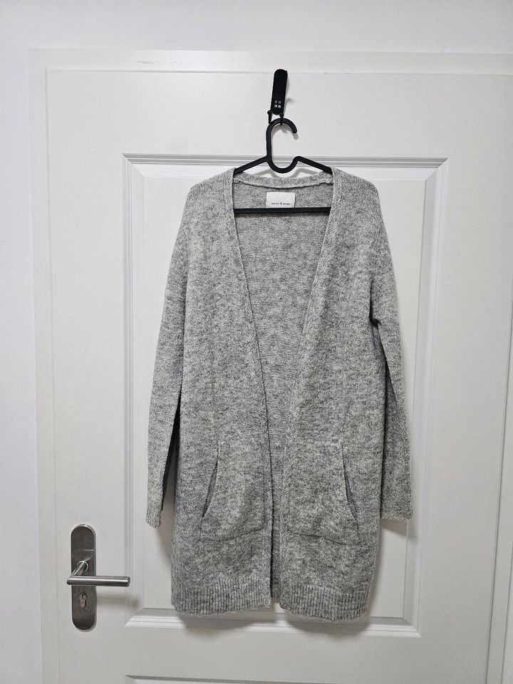 Samsøe Samsøe Strickjacke / Cardigan aus Wolle. Größe S in Bernburg (Saale)