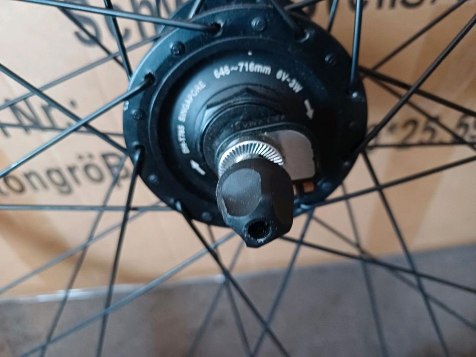 28 Zoll Shimano xt DH-785 Nabendynamo in Hamburg