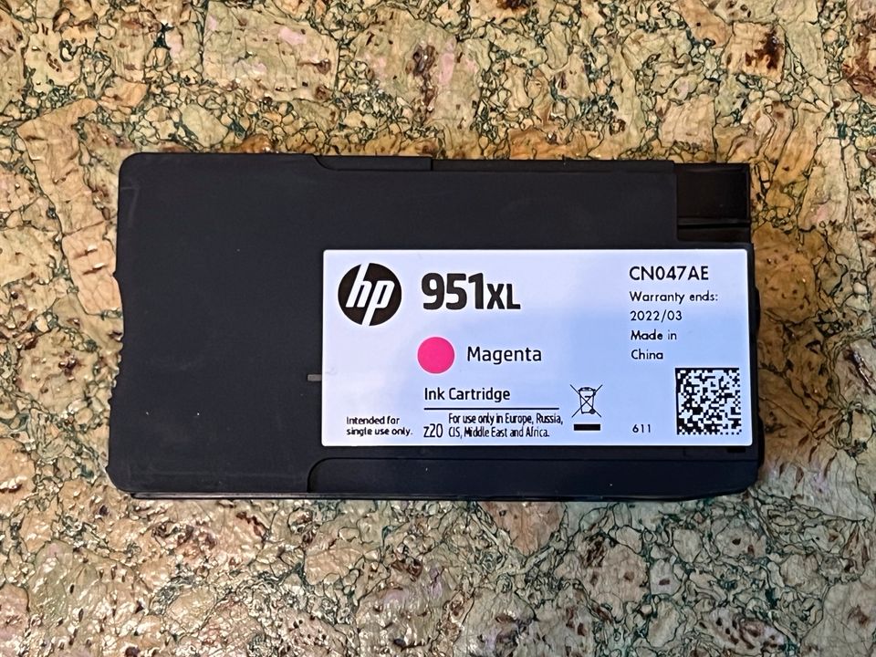 HP Officejet Pro 8600 Plus mit Tinte betriebsbereit in Asbach-Bäumenheim