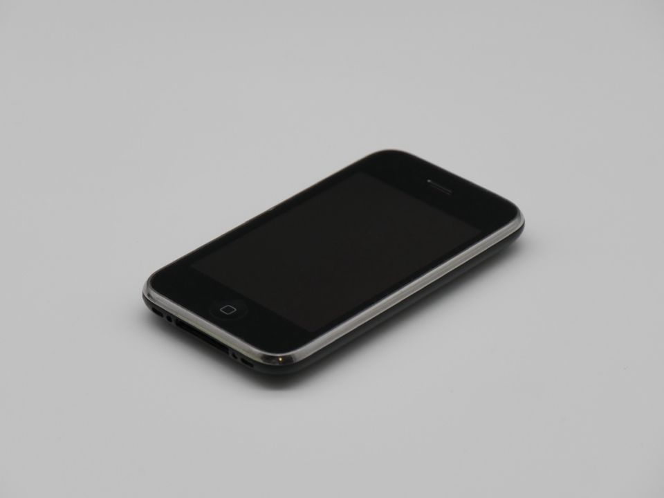 Apple iPhone 3G S #Smartphone #Handy #A1303 in Forst