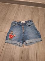 Jeans-Shorts "Blumen" Gr.34 Niedersachsen - Celle Vorschau