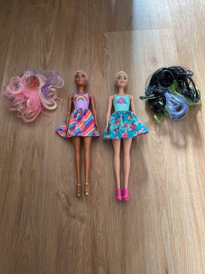 Barbie Puppen Mattel mit 2 Frisuren in Hamburg