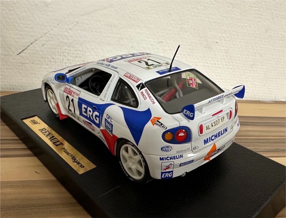 Modellauto 1:18 Rallye San-Remo 1997 Renault Maxi Megane Anson in Frankfurt am Main