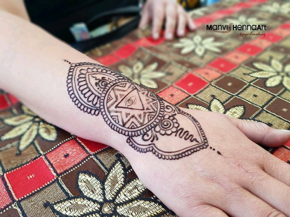 NATUR HENNA / JAGUA TATTOOS MÄDELSABENDE JUNGGESELINNENABSCHIEDE in Gladbeck