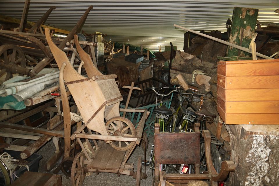 Garten Ofen Zinkwanne Antik Alte Fenster Türen Deko 128 in Dirlewang