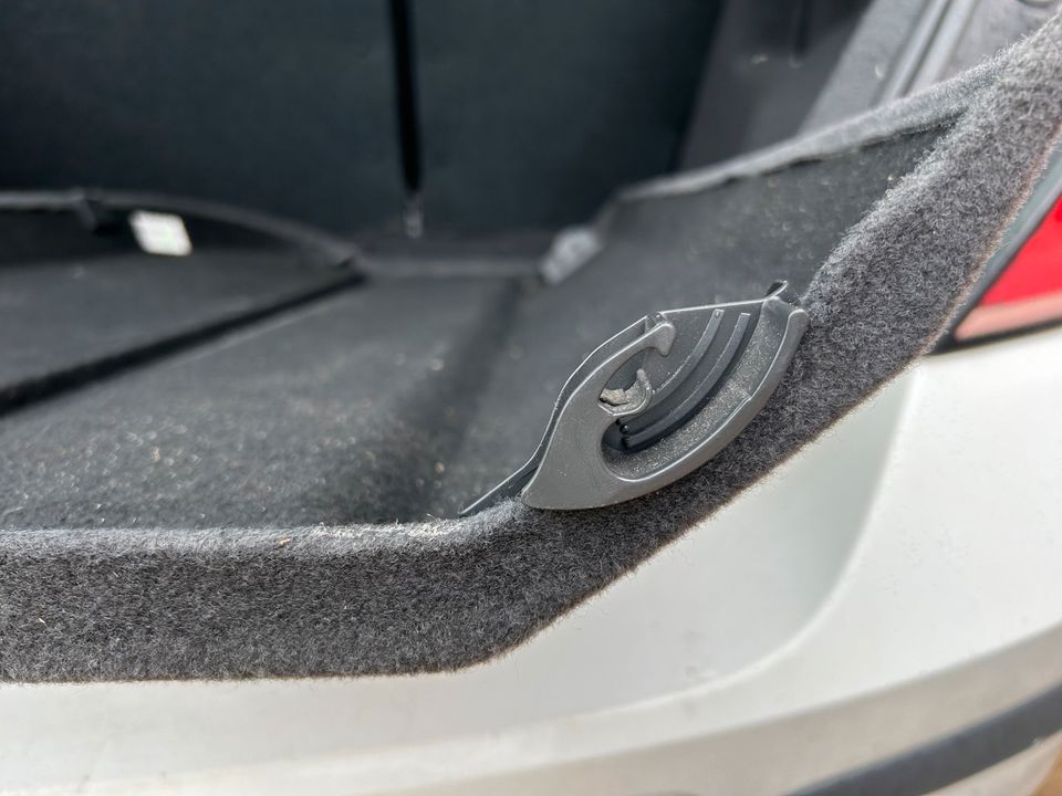 Opel Astra H Kofferraumabdeckung Hutablage grau anthrazit in Spenge