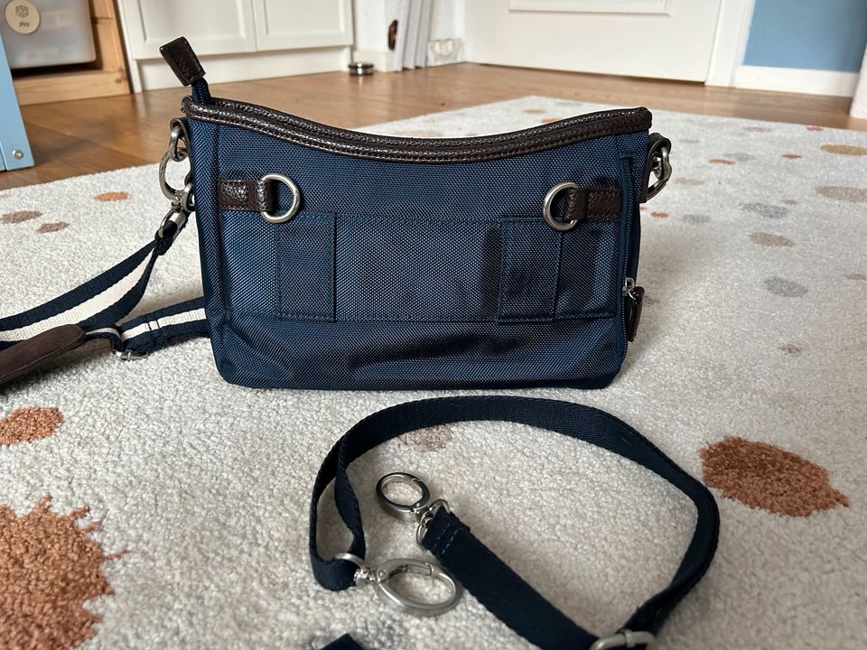 WILD HAZEL Smart Hazel Gassitasche Handtasche Navy Blue neu in Mühlheim am Main