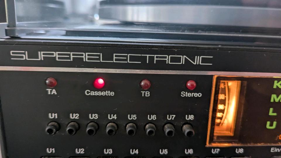 Vintage Hifi Anlage Universum Superelectronic volle Funktion in Köln