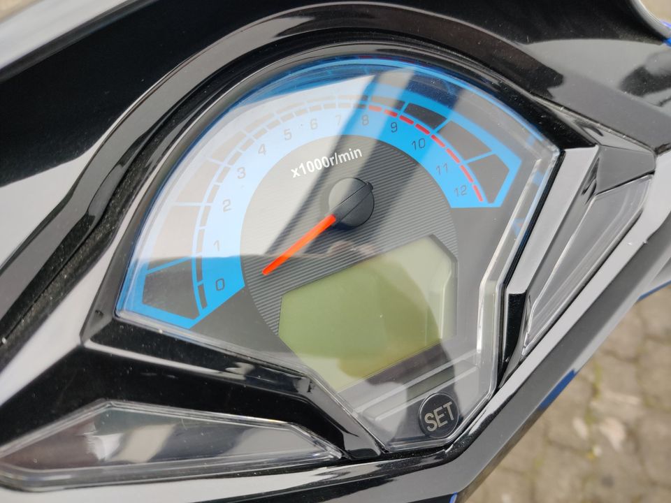 ❌LUXXON F 18 50ccm 45km/h NEU FINANZIERUNG + LIEFERUNG❌ in Bayern -  Ebensfeld | Motorroller & Scooter gebraucht | eBay Kleinanzeigen ist jetzt  Kleinanzeigen