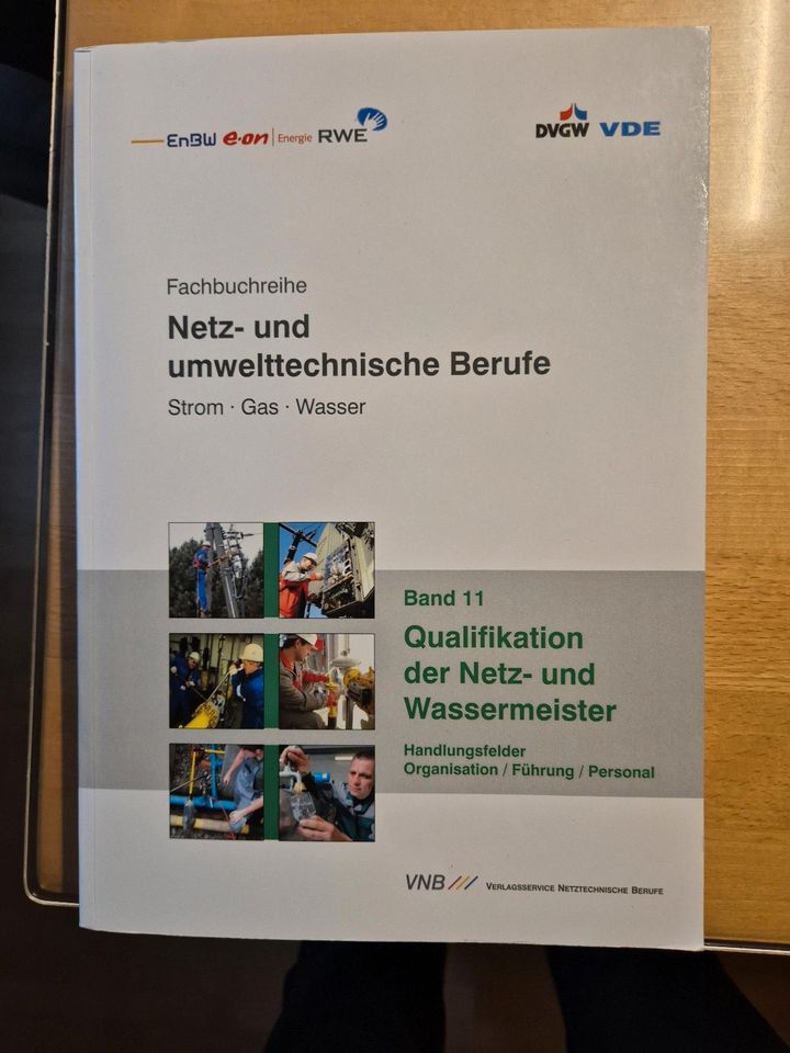 Fachbuch: Qualifikation der Netz- und Wassermeister in Arnstein