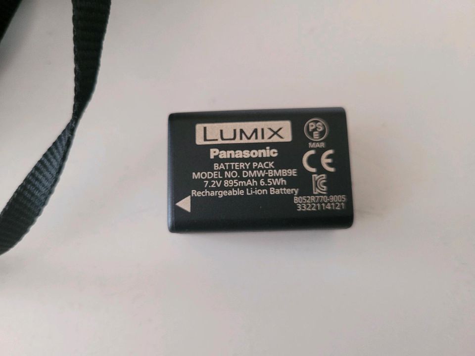 Lumix DC-FZ 82 Kompaktcamera in Potsdam