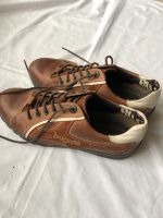 Schuhe, braunes Leder, schöne Optik Größe 42, Bugatti Duisburg - Duisburg-Süd Vorschau