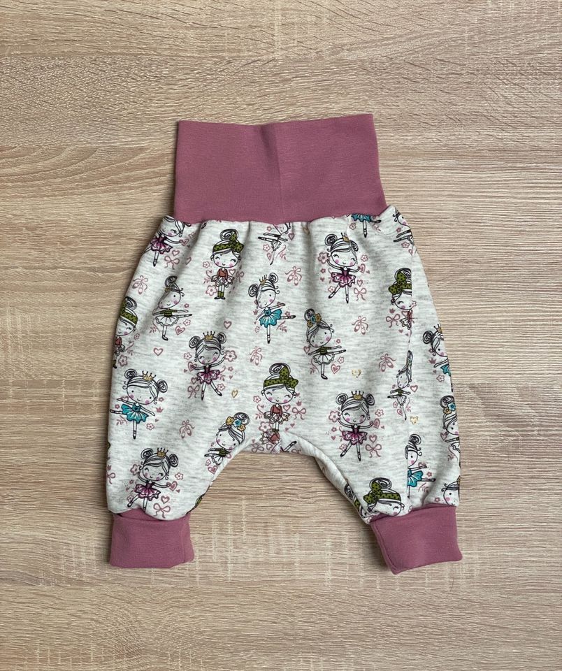 SALE Pumphose Hose Herbst Alpenfleece Kleine Ballerina Gr. 62/68 in Mörfelden-Walldorf