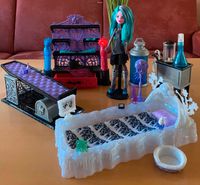 Mattel Monster High Set - Design Studio & Bett (Abby Bominable) Nordrhein-Westfalen - Recklinghausen Vorschau