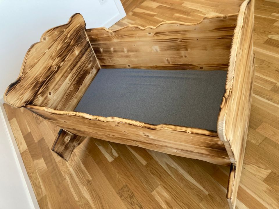 Wiege Kinderbett Schaukelbett Bett aus Holz in Dresden