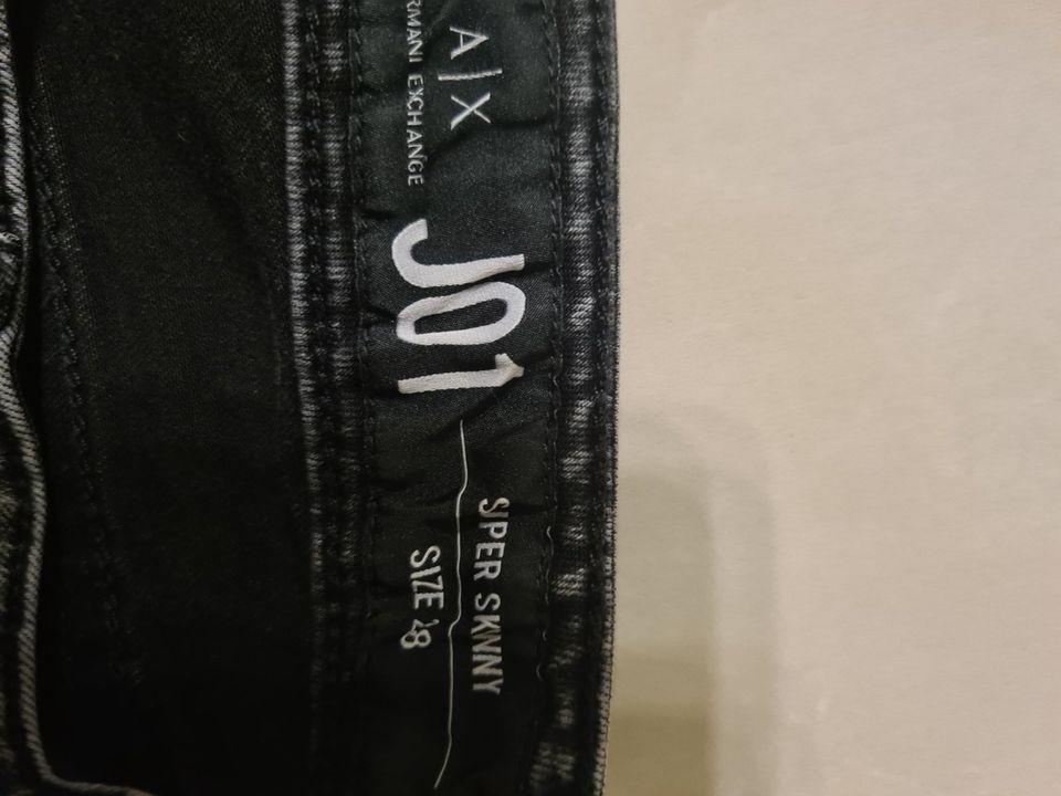 Armani Jeanshose Gr.28 neu in Rastatt