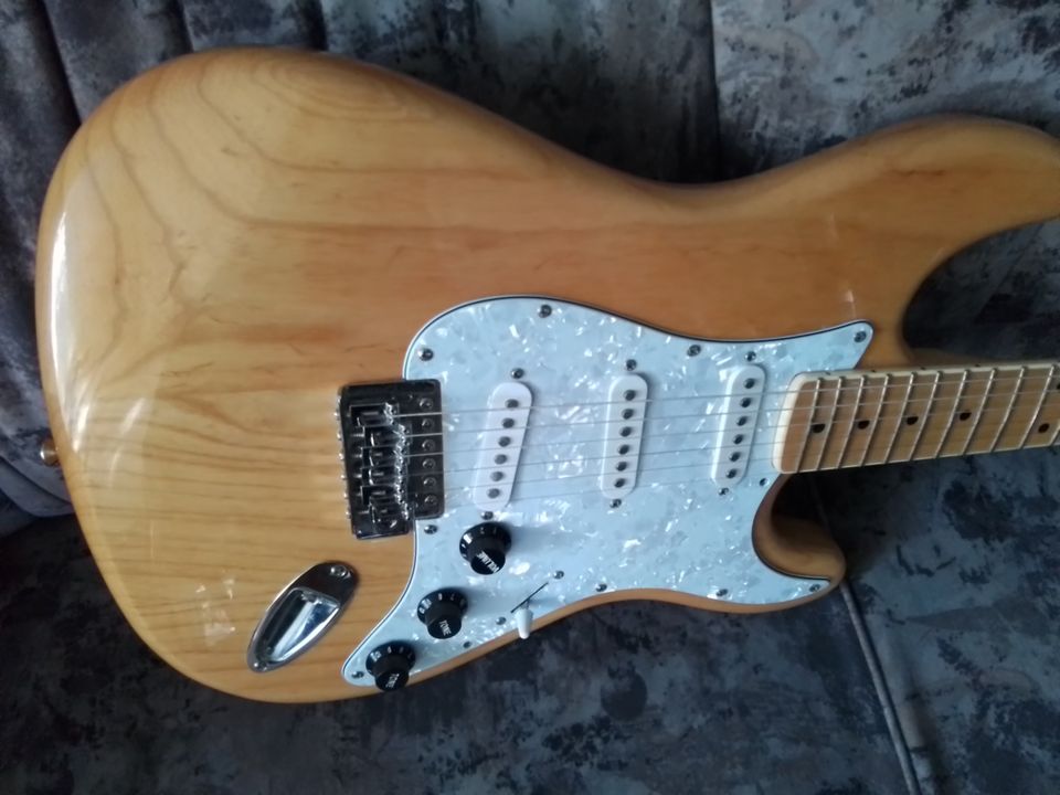 SX  Gitarre  Strat Vintage  E Gitarre 6 Saiten in Neumarkt i.d.OPf.