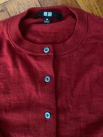 Uniqlo Cardigan XS weinrot | Wolle | wie neu Berlin - Tempelhof Vorschau