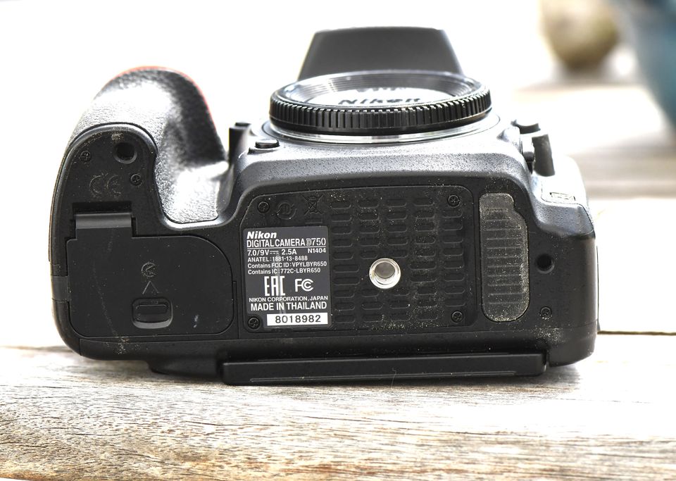 Nikon D750 , Sehr guter Zustand, 7689 Auslösungen in Schönau