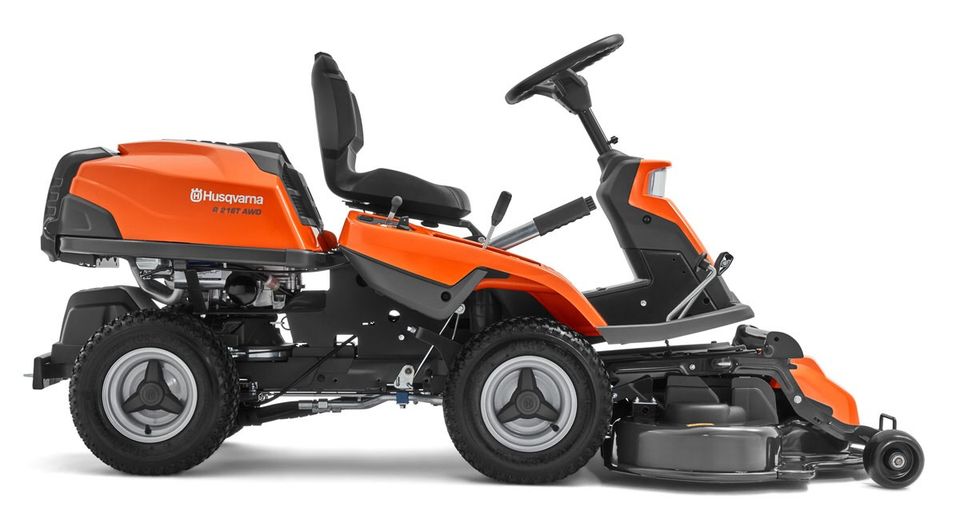 Husqvarna Rider 216T AWD inkl. Mähdeck Combi 103 NEU in Pfaffenhofen a.d. Ilm